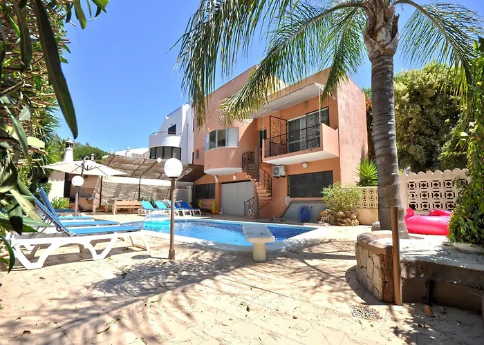 In Algarve Near Marina & Golf Course *
