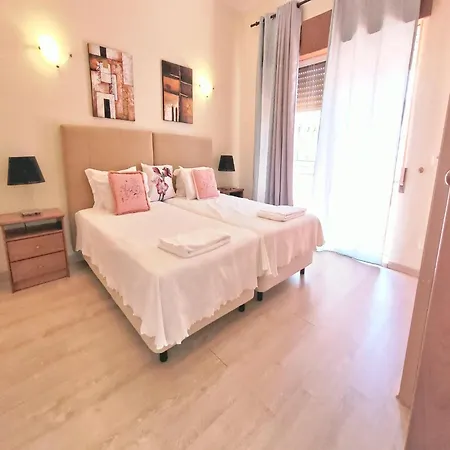 Дом отдыха In Algarve Near Marina & Golf Course *
