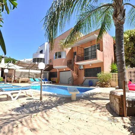 In Algarve Near Marina & Golf Course *